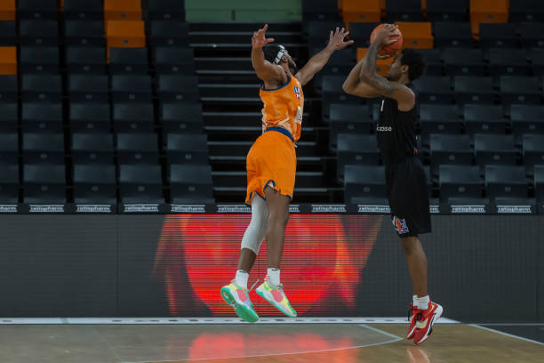 容更加专业 容更加专业