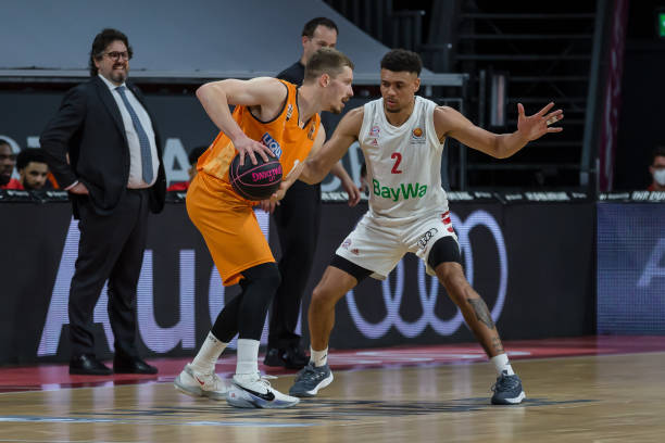 缘球员来说 缘球员来说