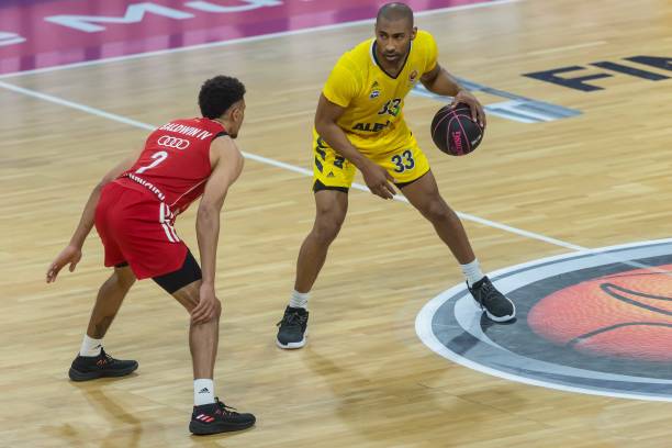 勒与纳达尔 勒与纳达尔