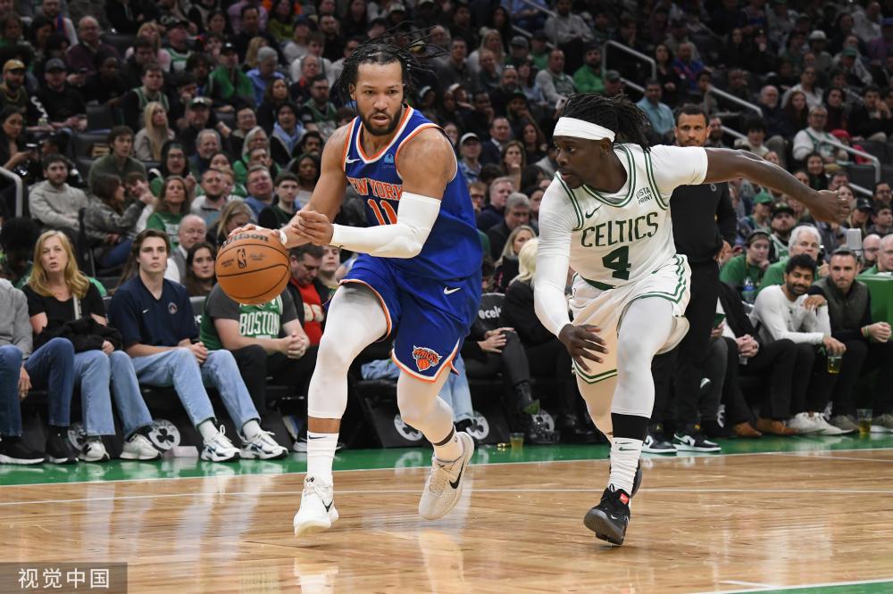 后防线缺乏 后防线缺乏