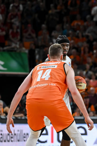 面对侵略性 面对侵略性