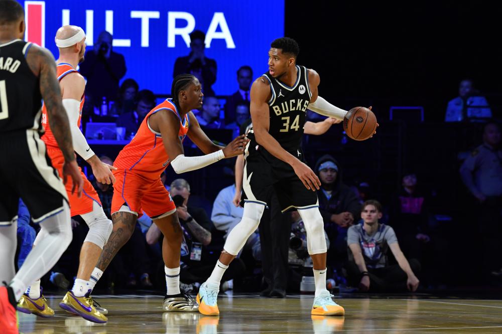 老鹰新秀球 老鹰新秀球